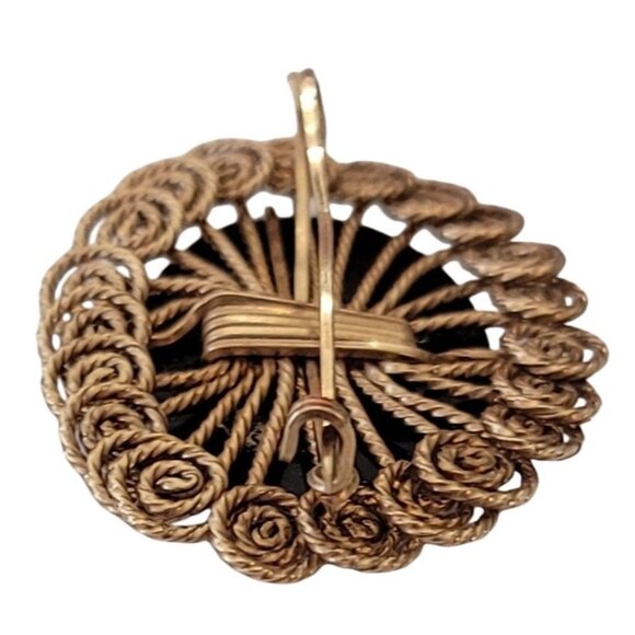 Gold Tone Wire Filigree Black, White Plastic Cameo Brooch Pin E824 - Picture 6 of 10